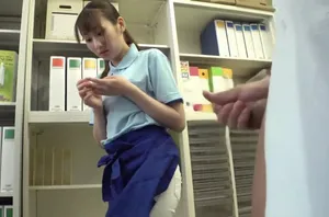 đôi ta ở trên tình bạn… dưới tình yêu… nhưng ở giữa tiền bạc